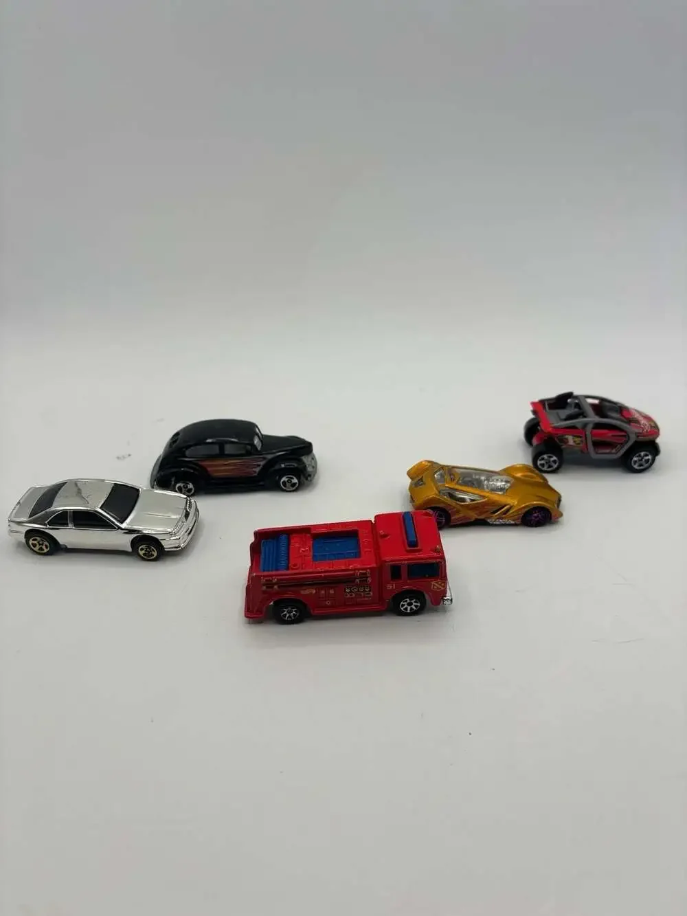 Lot of 5 Assorted Vintage Hot Wheels Die-Cast Toy Vehicles